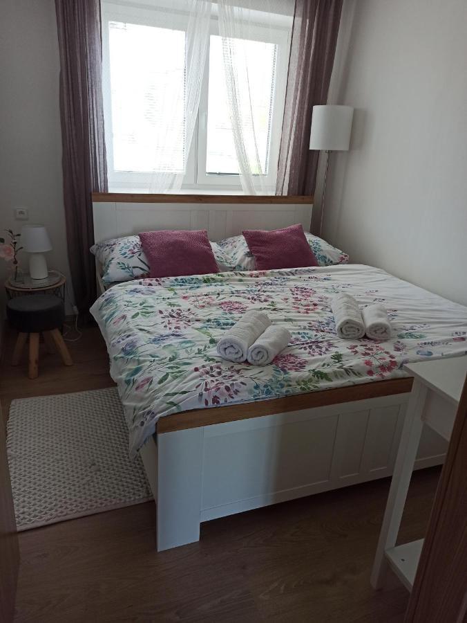 Familly Apartmens Apartment Dolni Dunajovice Bagian luar foto